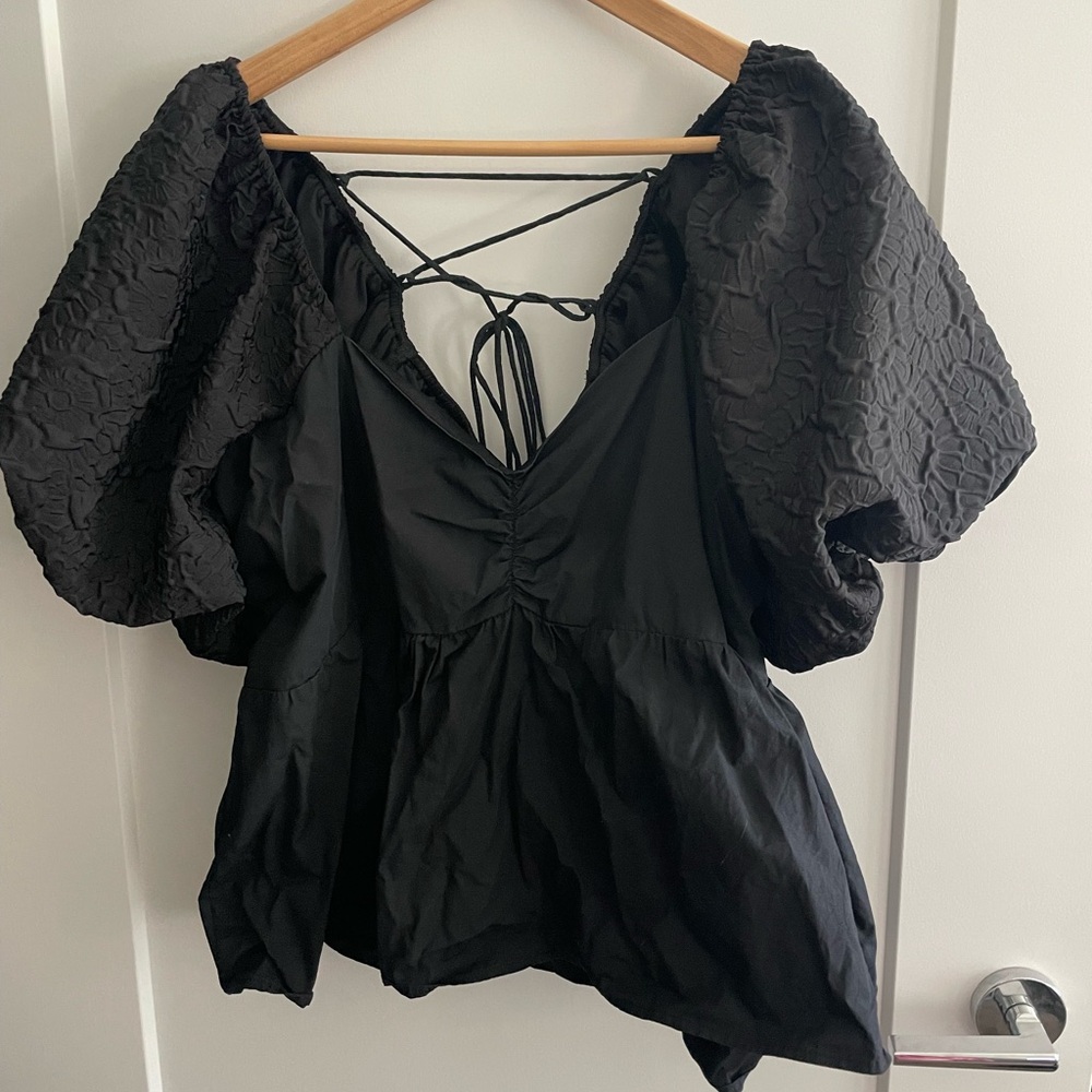 Puff sleeve blouse